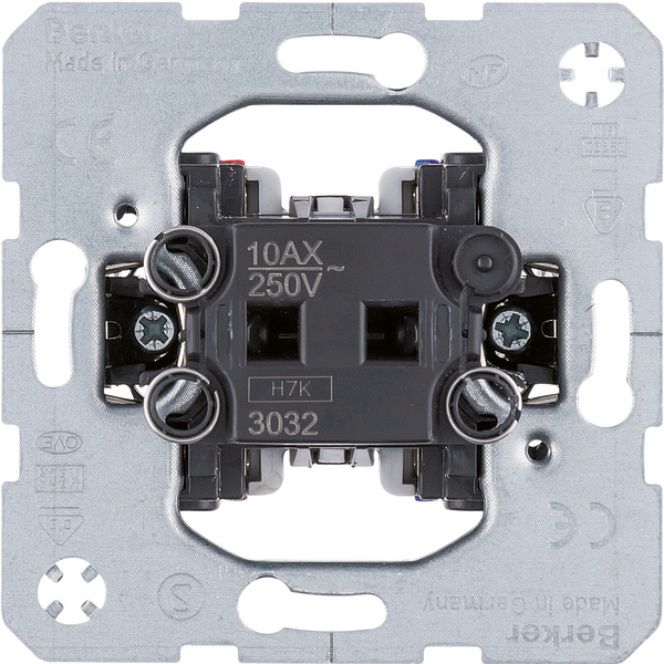 Berker Wipp-Schalter 2p.  3032